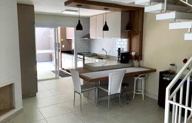 Imagem 2: ÓTIMA CASA PARA VENDA NA GRANJA VIANA, EM CONDOMÍNIO FECHADO