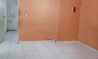 Imagem 4: Desocupada, Ótimo Imóvel de 02 Quartos, Próx a Avenida das Flores