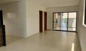 Imagem 3: Casa de condomínio 03 suítes para venda possui 188 metros quadrados com 3 quartos