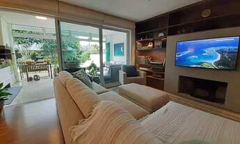 Imagem 3: IMPECÁVEL CASA NA MELHOR LOCALIZAÇÃO DA LAGOA! 4 SUÍTES, PISCINA, LAREIRA, SEGURANÇA, A PÉ