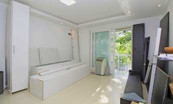 Imagem 7: Casa para venda com 480 metros quadrados com 5 quartos em São João - Porto Alegre - RS