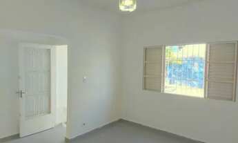 Imagem: Casa para alugar com 2 quartos - Casa Verde