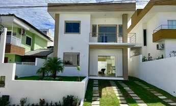 Imagem 4: Casa de condomínio para aluguel e venda possui 160 metros quadrados com 4 quartos