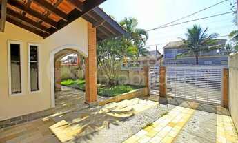 Imagem 3: CASA com piscina e 3 quartos em Peruíbe, no bairro Jardim Mar E Sol