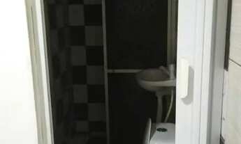 Imagem 6: Alugo Kitnet quarto sala cozinha e banheiro e área de serviço