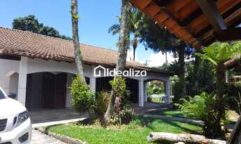 Imagem 2: Casa para Venda em Teresópolis, Comary, 4 dormitórios, 1 suíte, 3 banheiros, 5 vagas