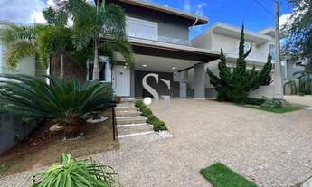 Imagem 2: EXUBERANTE SOBRADO COM ELEVADOR À VENDA NO SWISS PARK - PORTEIRA FECHADA!