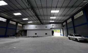 Imagem 3: Aluga-se Galpão,1000 m2 de área construída, Próximo a Av, das Torres!