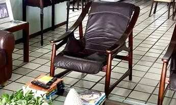 Imagem 3: Luxuoso Apto. no Derby, 217 m², 4 quartos, 3 suítes, alto, nasc, 2 vgs cob. Local privileg