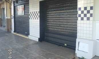 Imagem: Loja na Rua Jose Hermano (abaixo da Matriz