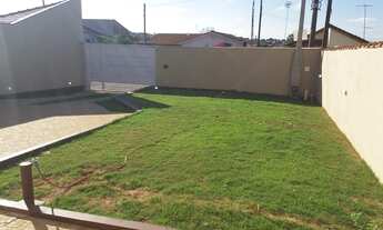 Imagem 2: Casa com 3 quartos e 1 suítes - Brotas - SP