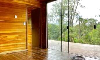 Imagem 6: Sítio com cabana (ST00425