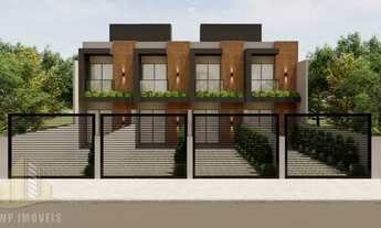 Imagem 5: Sobrado com amplo espaço de terreno e duas vagas!