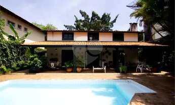 Imagem 7: CASA EM RUA FECHADA