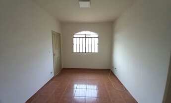 Imagem 5: Casa para aluguel e venda possui 70 metros quadrados com 3 quartos em Ouro Branco - Londri