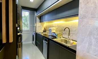 Imagem 3: Apartamento luxuoso, localizado na principal Avenida de Atlântida, próximo aos principais