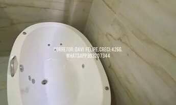 Imagem 2: Casa no Condomínio Alphaville 3, com 270m², 4 suites