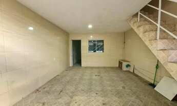 Imagem 5: Casa independente frente de rua com acesso a area de lazer do condomínio com Piscina próx