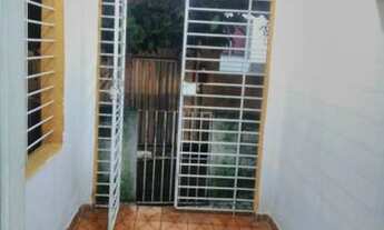 Imagem 2: Casa no Largo Dona Regina - Nova Descoberta ALUGA-SE