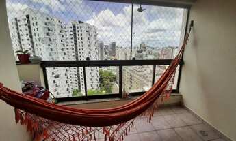 Imagem: Apartamento em andar alto, em edifício