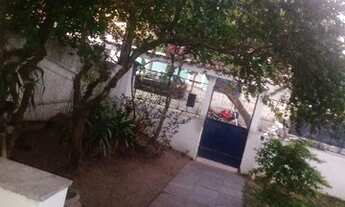 Imagem 2: Casa grande com quintal em excelente ponto, próximo a Rua Sul América em Bangu