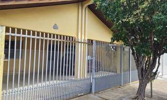 Imagem 2: Casa para venda com 164 metros quadrados com 3 quartos em Jardim Imperial - Cuiabá - MT