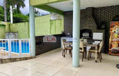 Imagem 5: Ref. 13596 - Casa Alto Padrão - Mobiliada - Florida - Financia