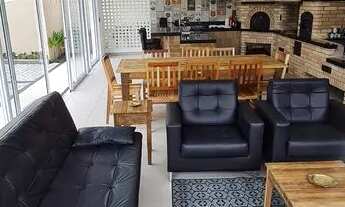 Imagem 2: Casa de condomínio para aluguel tem 600 metros quadrados com 4 quartos