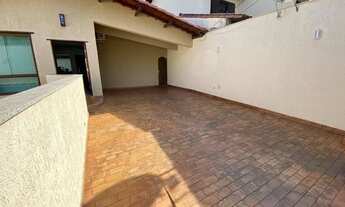 Imagem 4: Casa com 3 dormitórios à venda, 198 m² por R$ 980.000,00 - Álvaro Camargos - Belo Horizont