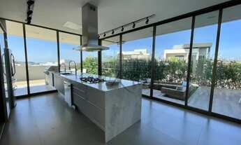 Imagem 6: Casa Alto Padrão - Condomínio Alphaville II - Urbanova - 4 Suítes - 362m²