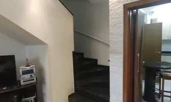 Imagem 3: Sobrado para aluguel e venda possui 100 metros quadrados com 3 quartos em Aparecida - Sant