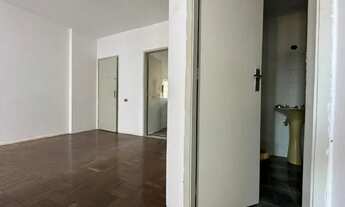 Imagem 2: Apartamento para venda possui 52 metros quadrados com 1 quarto em Tijuca - Rio de Janeiro