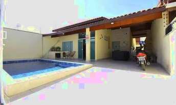 Imagem: Casa mobiliada e com piscina à venda em