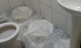 Imagem 3: Alugo uma Casa no Bairro Tude Bastos em Praia Grande - SP