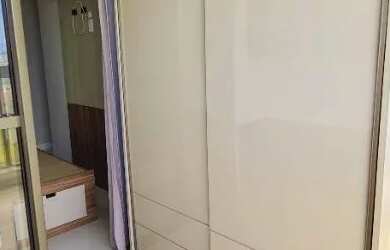 Imagem 5: Uma sala e varanda que possibilita muito conforto em um jantar em família