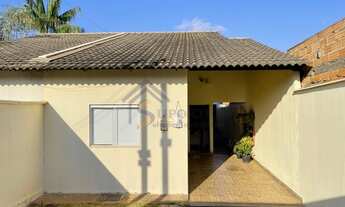 Imagem 2: Casa com 2 quartos à venda em Jardim Canedo