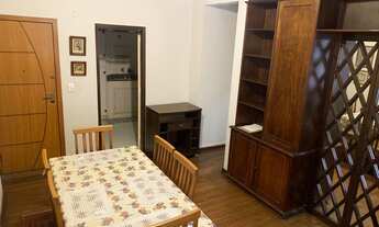 Imagem 2: Apartamento para venda tem 74 metros quadrados com 2 quartos em Copacabana - Rio de Janeir