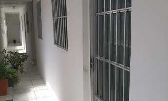 Imagem: Apto no Cordeiro tipo kitnet