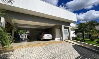 Imagem 3: Linda casa de alto padrão, localizada próximo ao centro de Pato Branco, bairro tranquilo e