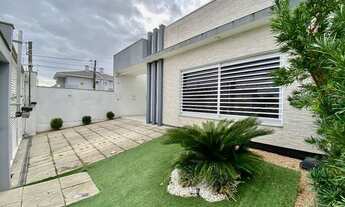 Imagem: Casa térrea de 3(três) dormitórios sendo