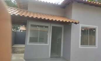 Imagem: Casa linear com entrada independente e área