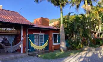 Imagem: Linda casa com 2 dormitórios à venda