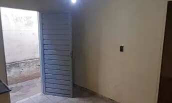 Imagem 5: Casa 2 quartos. Bairro Guanandi 1, com varanda, sala, cozinha. Próx ao Mercado do Produtor