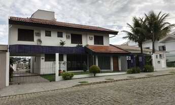 Imagem 2: Ótima residência com 3 suítes em Brusque, SC