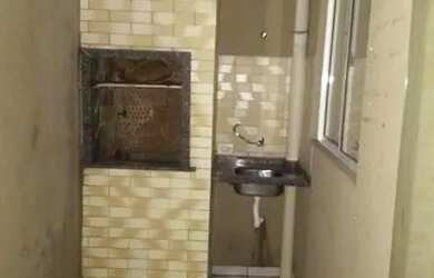 Imagem 5: Casa com "Edicula" para venda possui 130 metros quadrados com 3 quartos em Centr