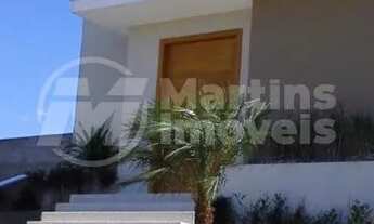 Imagem 2: Sobrado para aluguel e venda tem 480 metros quadrados com 5 quartos