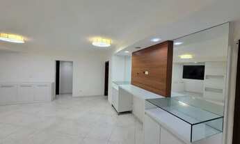 Imagem 4: Ótimo apartamento com 220m², 4 quartos sendo 2 suítes uma delas master com closet, no Tiro