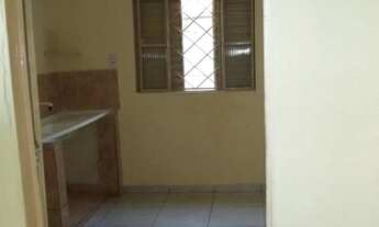 Imagem 3: ALUGO Barracões de 01 e 02 Quartos - Contrato/ Particular Z A P 9 8 4 2 2 7 8 8 8