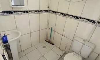 Imagem 7: Quarto, Cozinha e Banheiro com Água e Luz Inclusos no Esmeralda, 100 Metros da Pista