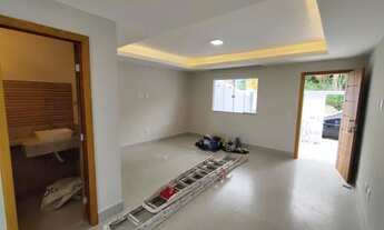 Imagem: Casa com 3 quartos sendo 1 suíte, 2 vgs